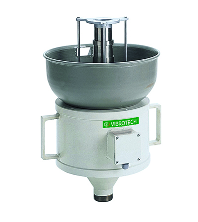 Iron removal filters with high contact surface